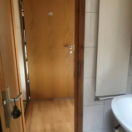 1-room Under Roof With View Appartement